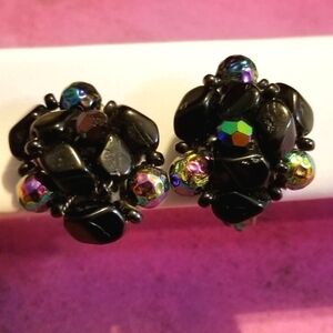 Vintage earrings black beads clip on iridescent